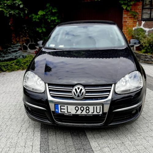 37123992 659975527698704 8327092974420754432 O